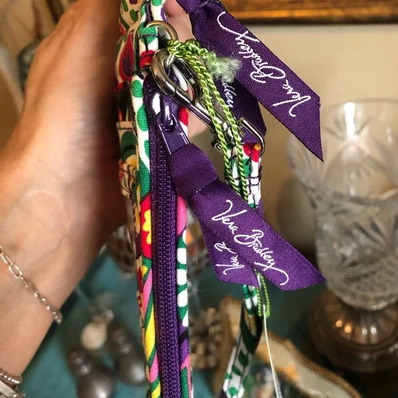 NEW!! Beautiful Floral Vera Bradley Double Wallet!! - Picture 6 of 9